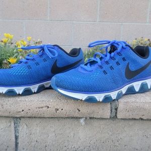 Nike Tailwind 8